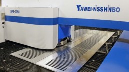 亚威日新保冲床